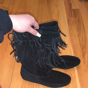 women’s moccasins boots